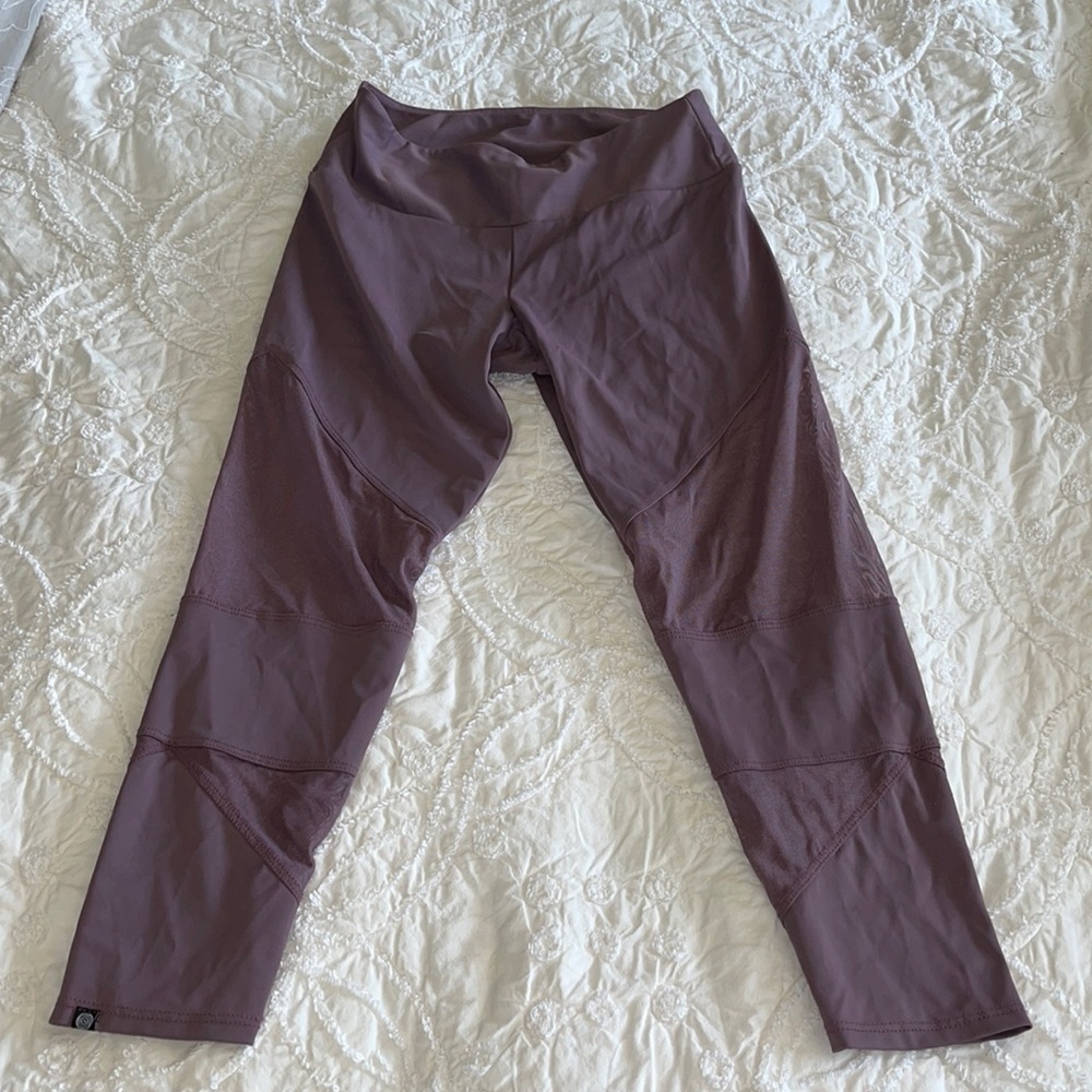 Onzie Mesh Cropped Leggings